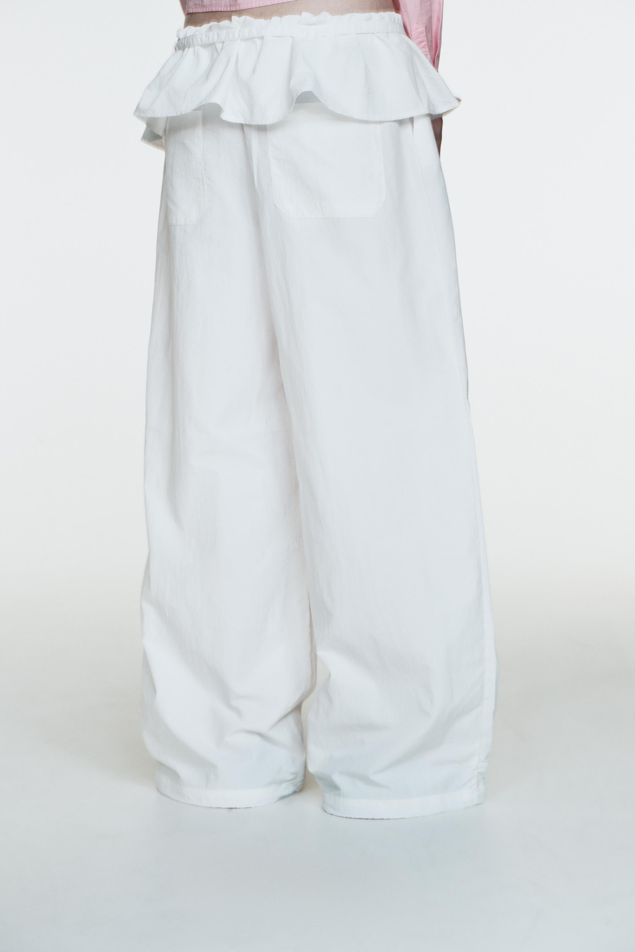 PANTALON EN NYLON À TAILLE SUPERPOSÉE